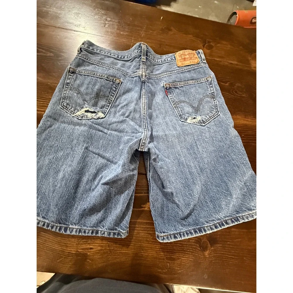 Levis levi 550